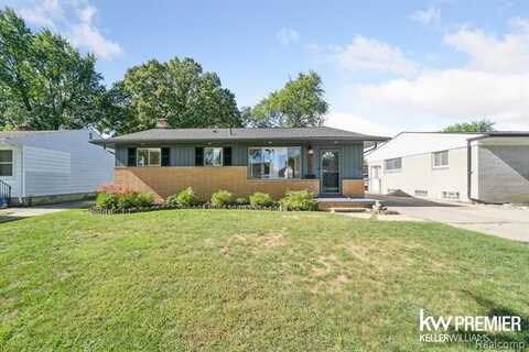 22836 Socia Street, Saint Clair Shores, MI 48082