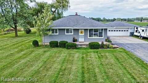 9772 Crawford Road, Columbus, MI 48063