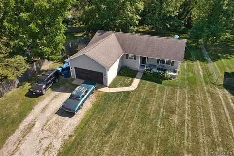 2455 W Thompson Road, Fenton, MI 48430