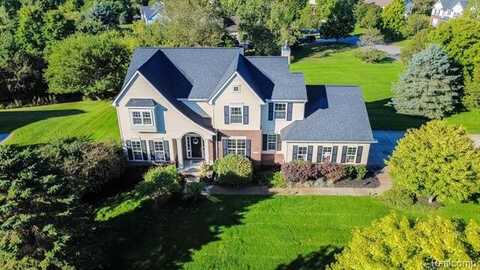 9838 Dublin Drive, Fenton, MI 48430