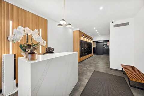 211 Thompson Street, New York, NY 10012