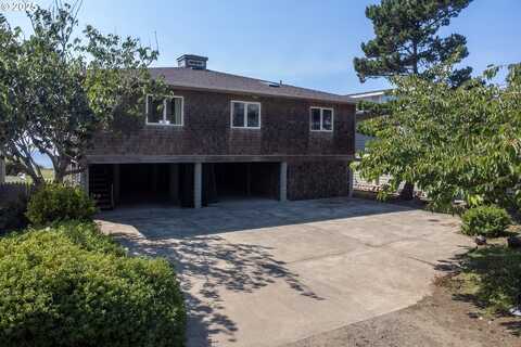 925 HAPPY CAMP RD, Tillamook, OR 97141