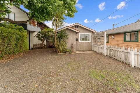 830 OCEANWAY ST, Seaside, OR 97138