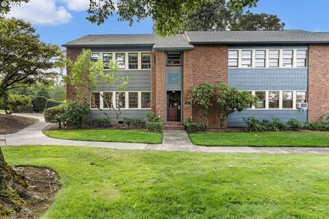 235 NE 61ST AVE, Portland, OR 97213