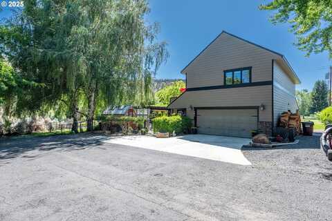 101 NE MARMOT LN, Prineville, OR 97754