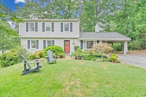 2973 Tree Swallow RD, Roanoke, VA 24018
