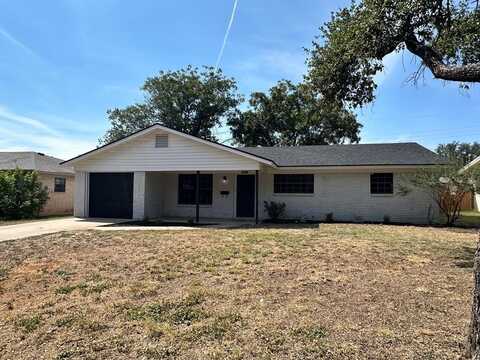 233 Robin Hood Trail, San Angelo, TX 76904