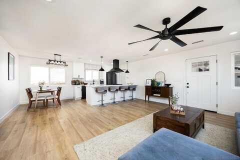 1210 Maria Ave, Spring Valley, CA 91977