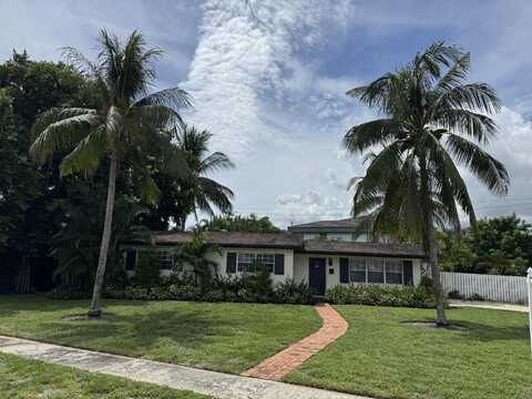 300 NE 7th Street, Boca Raton, FL 33432
