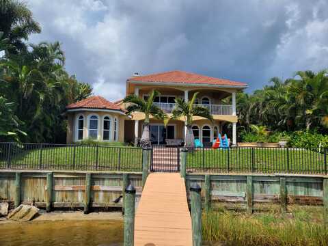 881 SE Saint Lucie Boulevard, Stuart, FL 34996