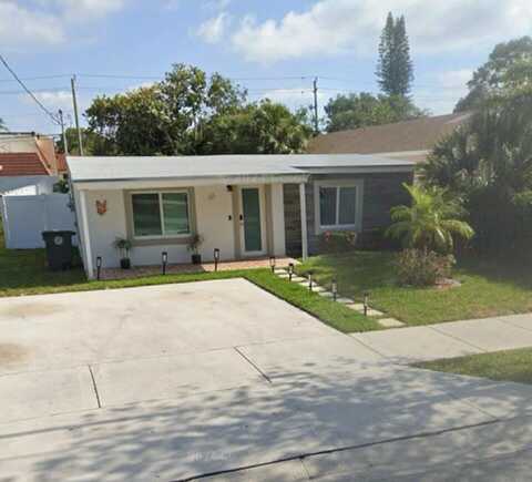 161 NE 15th Terrace, Boca Raton, FL 33432