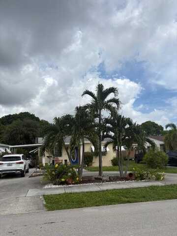 2711 Madison Street, Hollywood, FL 33020
