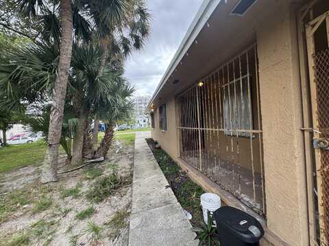 612 4th Street, West Palm Beach, FL 33401