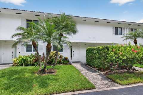 130 Andrews Avenue W, Delray Beach, FL 33483
