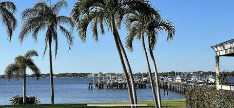 150 SE Four Winds Drive, Stuart, FL 34996