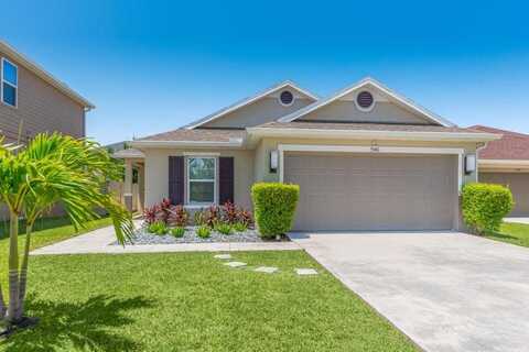 5940 NW Pine Trail Circle, Port Saint Lucie, FL 34983