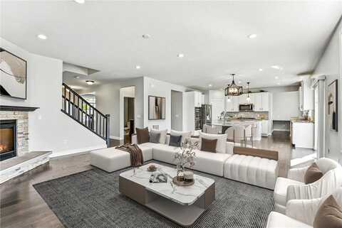 560 Devine Drive, New Brighton, MN 55112