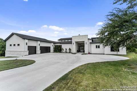 318 Upland Court, Canyon Lake, TX 78133