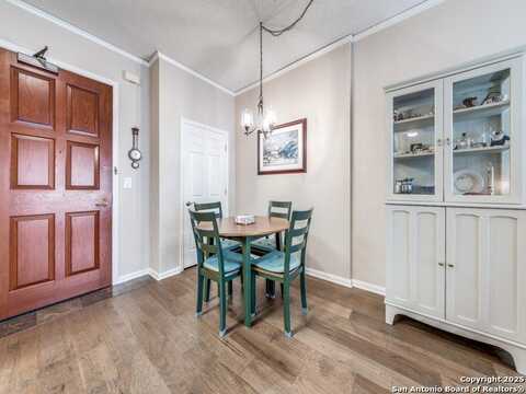 1 Towers Park Ln, San Antonio, TX 78209