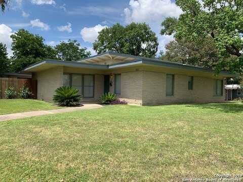 303 RILLA VISTA DR, San Antonio, TX 78216