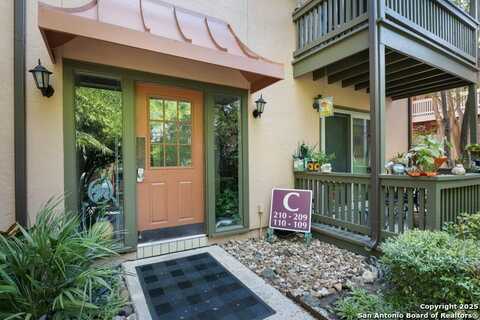 2300 Nacogdoches, San Antonio, TX 78209
