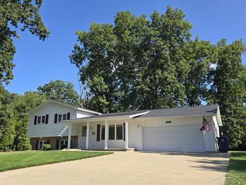 1141 N Dawn, Freeland, MI 48623