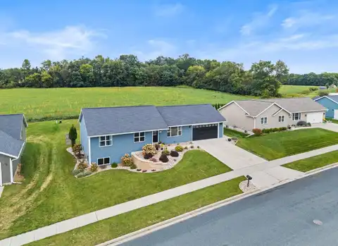 228 Dessa Rain Drive, Reedsburg, WI 53959