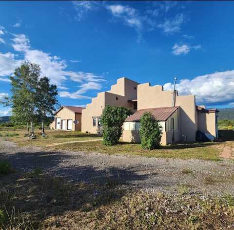 317 county road 328, Tierra Amarilla, NM 87507