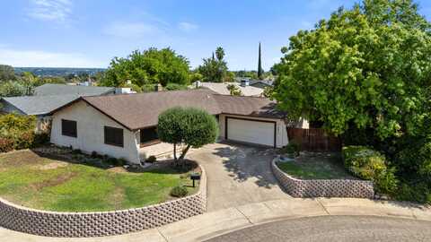 3645 Seneca Court, Redding, CA 96001
