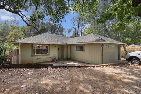 3702 Laurel Street, Shasta Lake, CA 96019