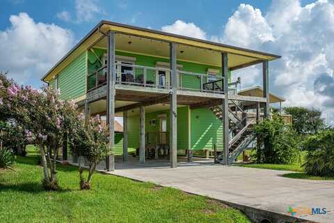 1404 W Bay Avenue, Seadrift, TX 77983