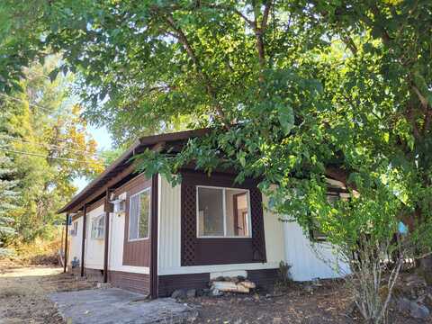 421 Stevens Road, Eagle Point, OR 97524
