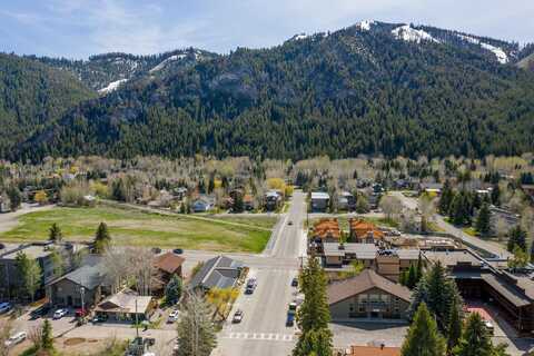 171 W 6th St, Ketchum, ID 83340