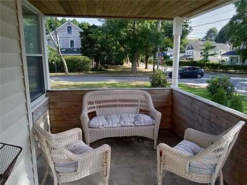 207 Kenyon Avenue, South Kingstown, RI 02879