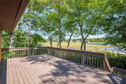 991 Middlebridge Road, South Kingstown, RI 02879
