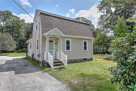 74 Crandall Road, Tiverton, RI 02878