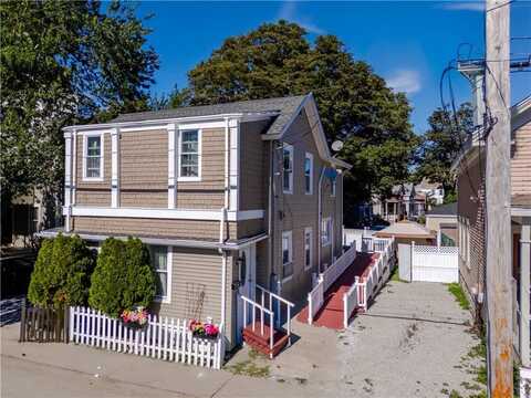 57 Gould Street, Newport, RI 02840