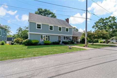 21 Clifton Road, Bristol, RI 02809