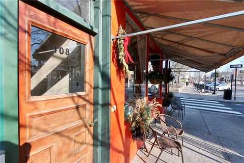 108 Broadway, Newport, RI 02840