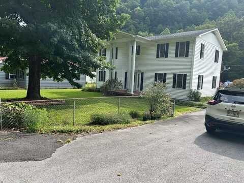 8232 W Garden Creek Rd., Oakwood, VA 24631