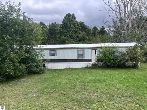 1532 Keystone Hills Drive, Traverse City, MI 49696