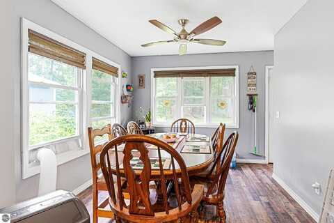 7690 Arrowroot, Gaylord, MI 49735
