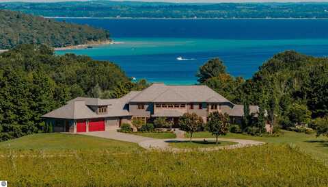 3888 Swaney Road, Traverse City, MI 49686