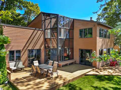 311 E Lake Mitchell Drive, Cadillac, MI 49601