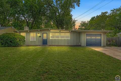 1553 SW 23rd PK, Topeka, KS 66611