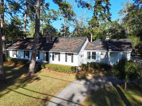 318 Glenwood Dr., Thomasville, GA 31792