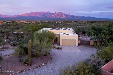 3425 W Calle Quatro, Green Valley, AZ 85622
