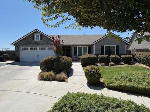4201 W Wren Ave Avenue, Visalia, CA 93291