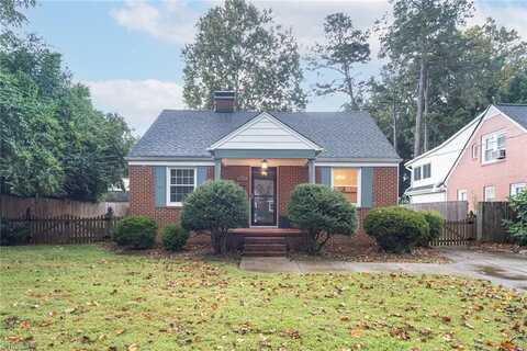2507 Sherwood Street, Greensboro, NC 27403