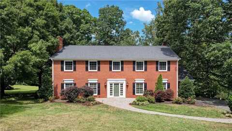 1006 Oakcrest Drive, Reidsville, NC 27320